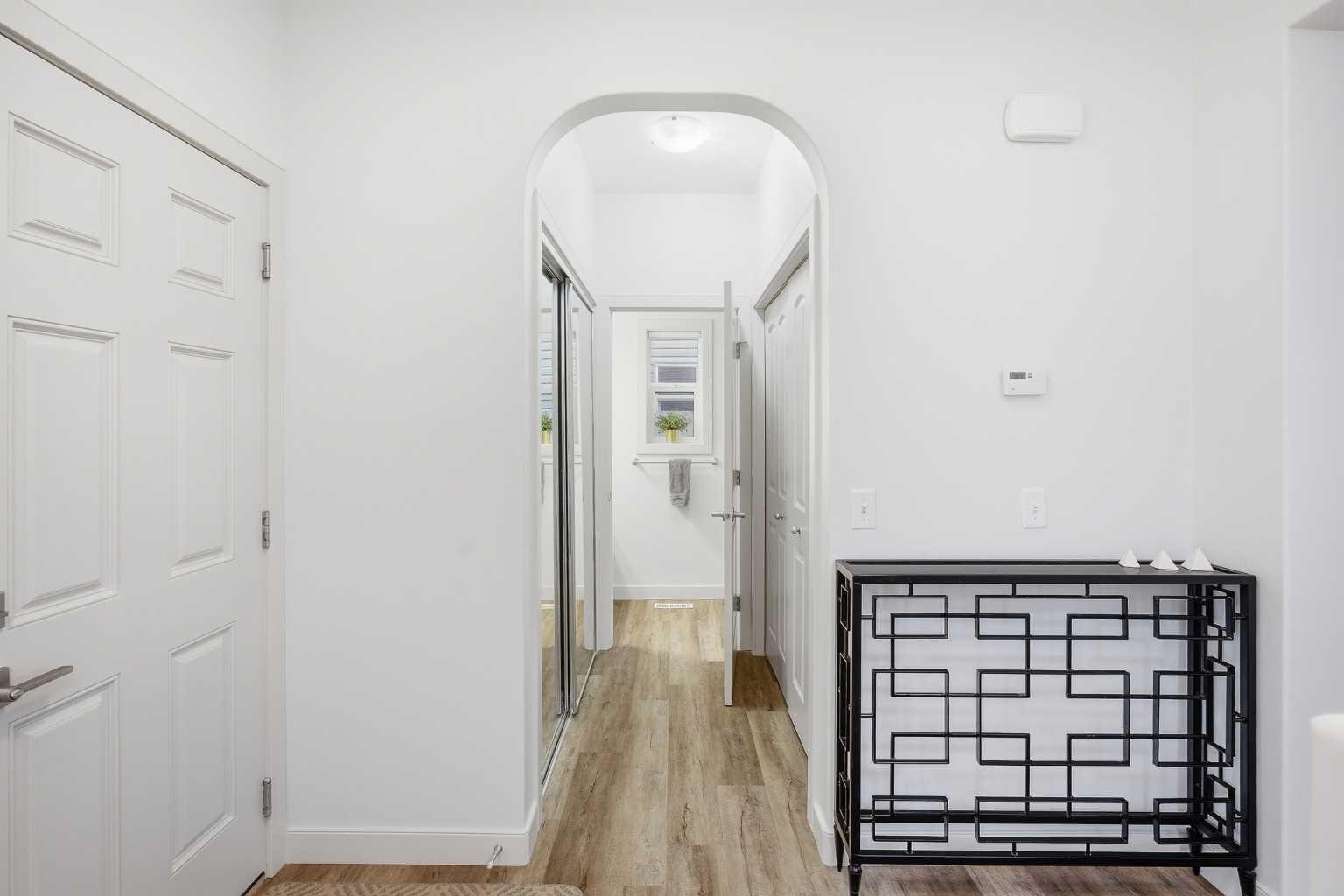 107 Everwoods Park SW