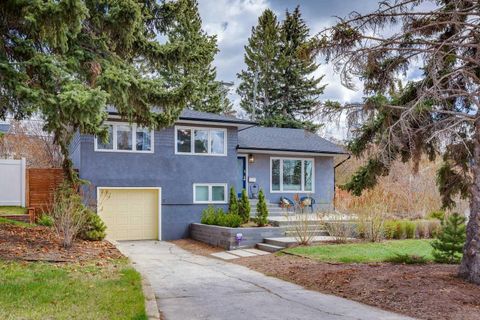 Photo of 28 Calandar Road NW, Calgary, AB T2L 0P6 (MLS # A2309372)