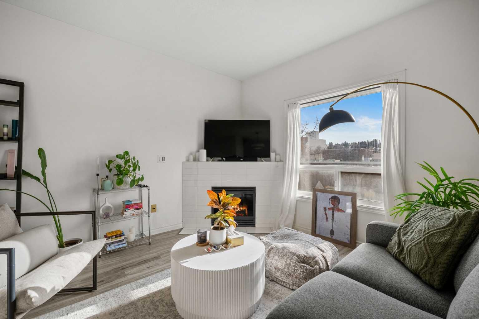 1514 11 Street SW 2106