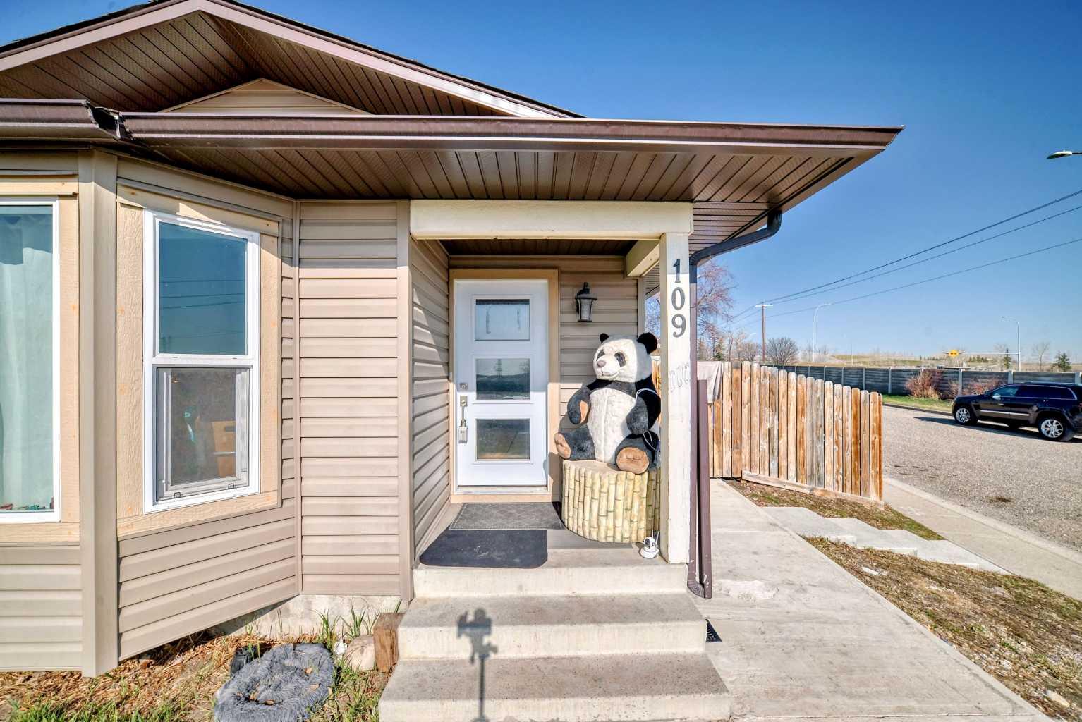 109 Bedfield Court NE