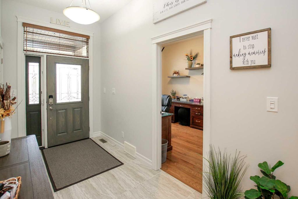 Photo of 28257 Highway 596, Rural Red Deer County, AB T4E 1S8 (MLS # A2283701)