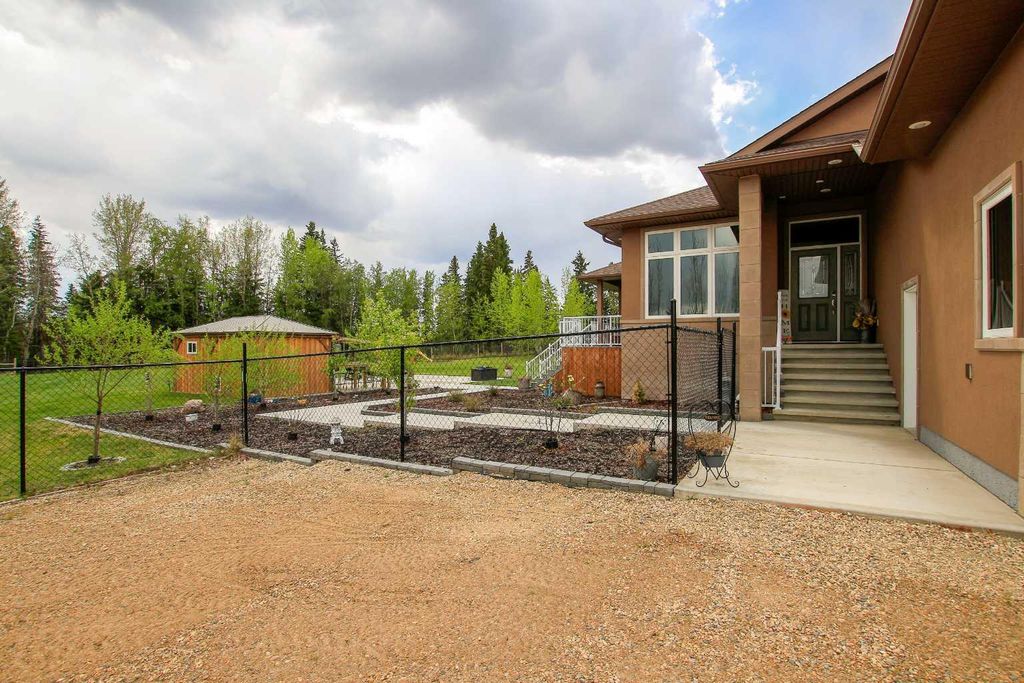 Photo of 28257 Highway 596, Rural Red Deer County, AB T4E 1S8 (MLS # A2283701)
