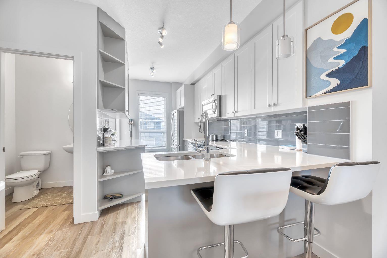 15 Evanscrest Park NW 406