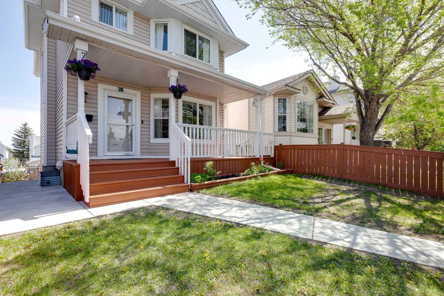 28 Hidden Point NW