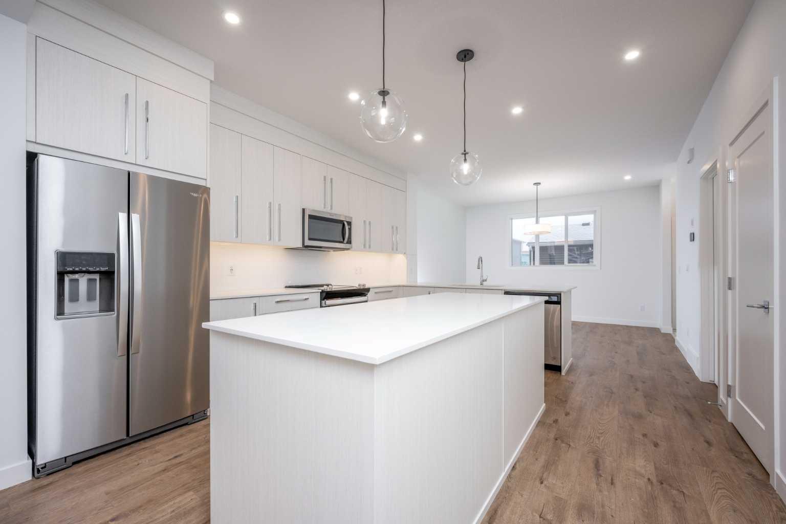 1020 West Lakeview Drive