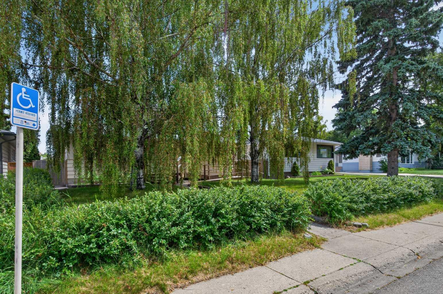 39 Hillgrove Crescent SW