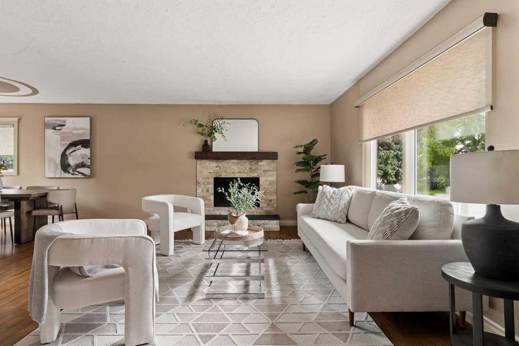Photo of 220 41 Avenue NW, Calgary, AB T2K 0G8 (MLS # A2322333)