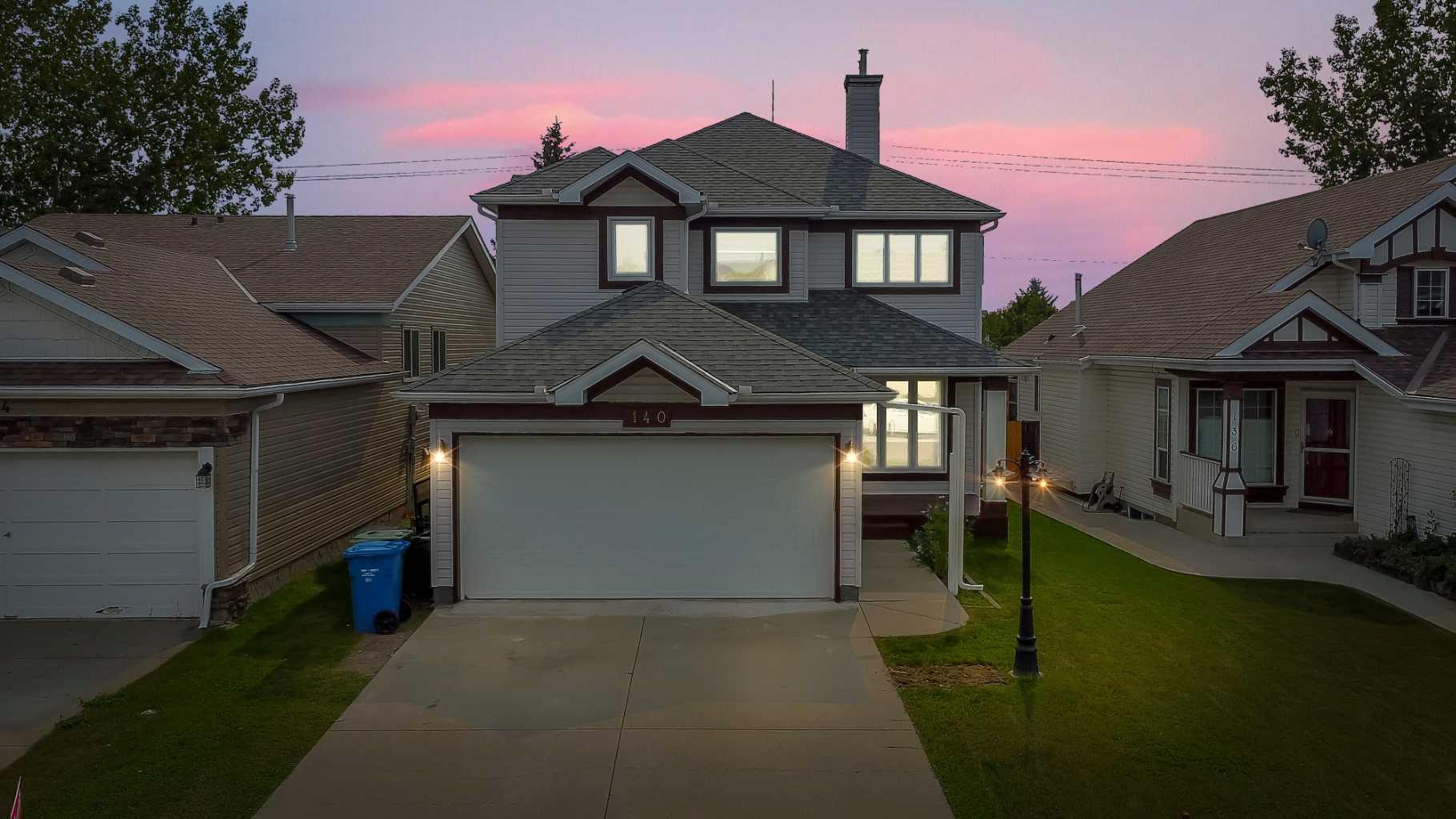 140 Coventry Green NE