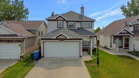 140 Coventry Green NE Calgary AB T3K 4L5