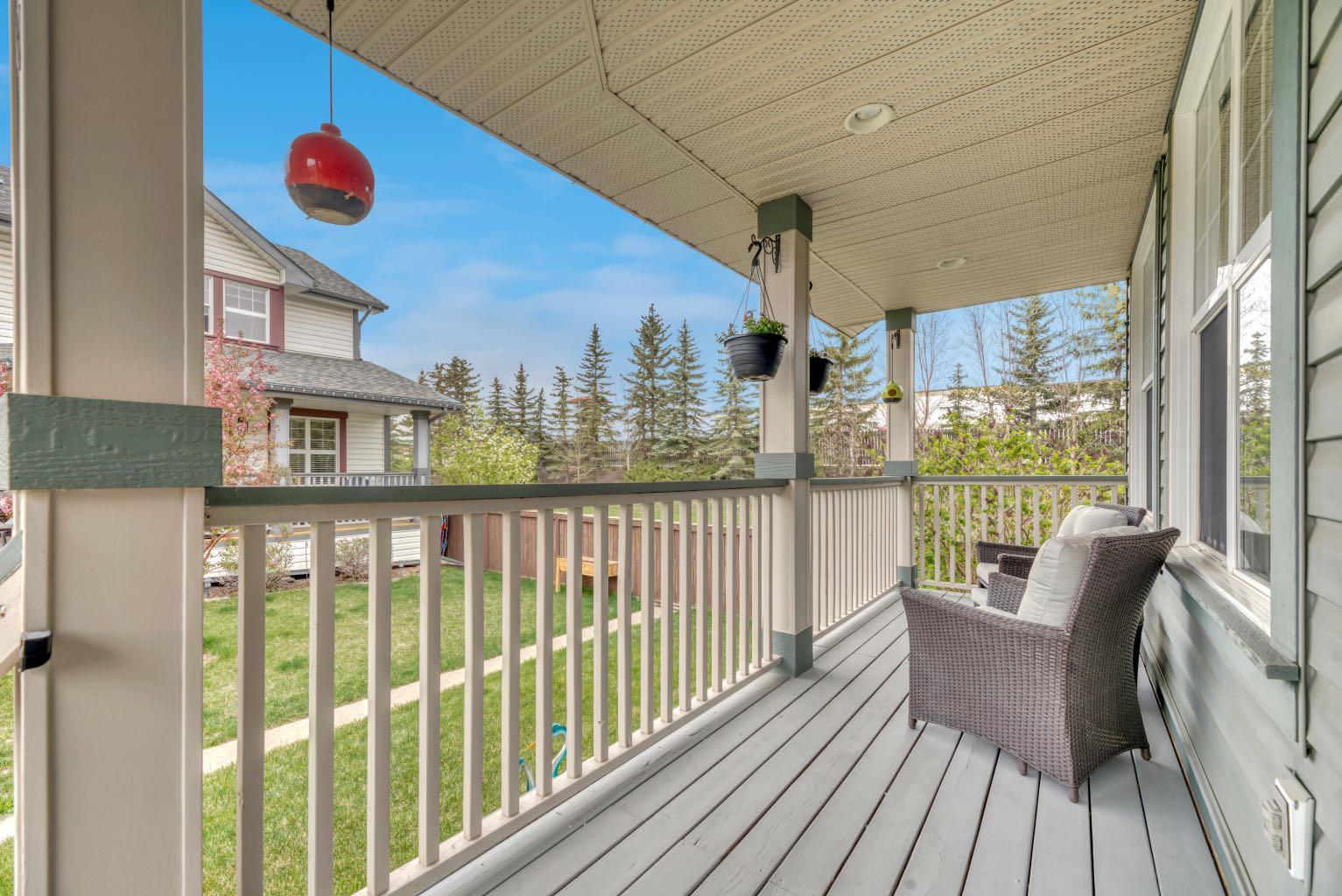250 Prestwick Close SE