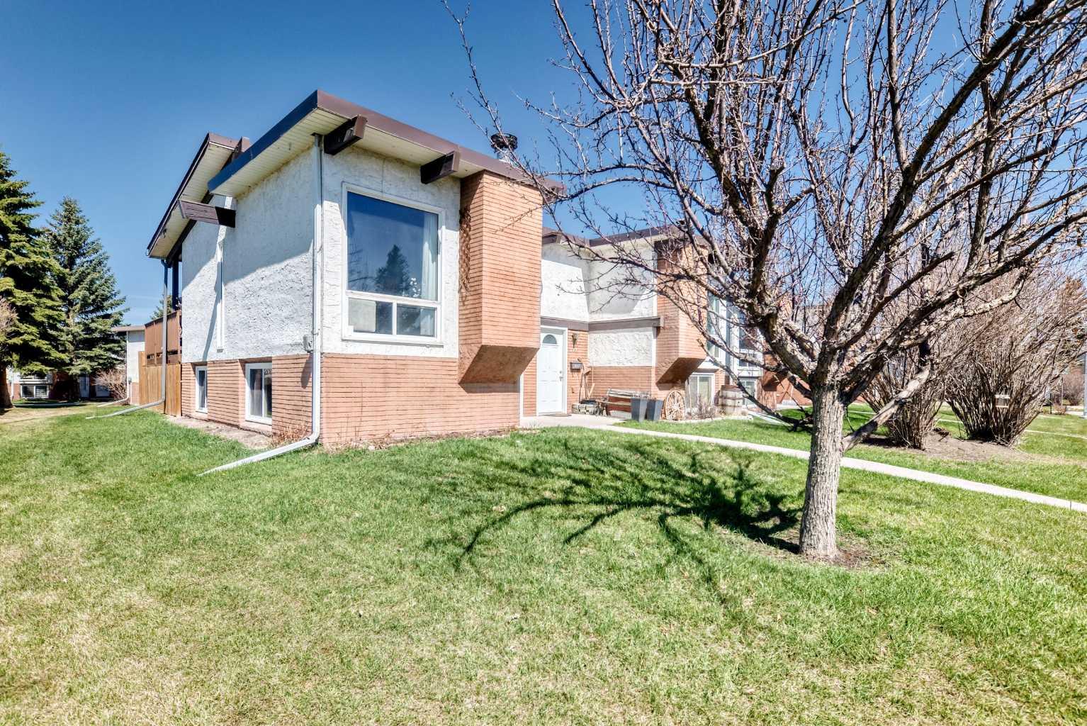 241 Pinemont Road NE