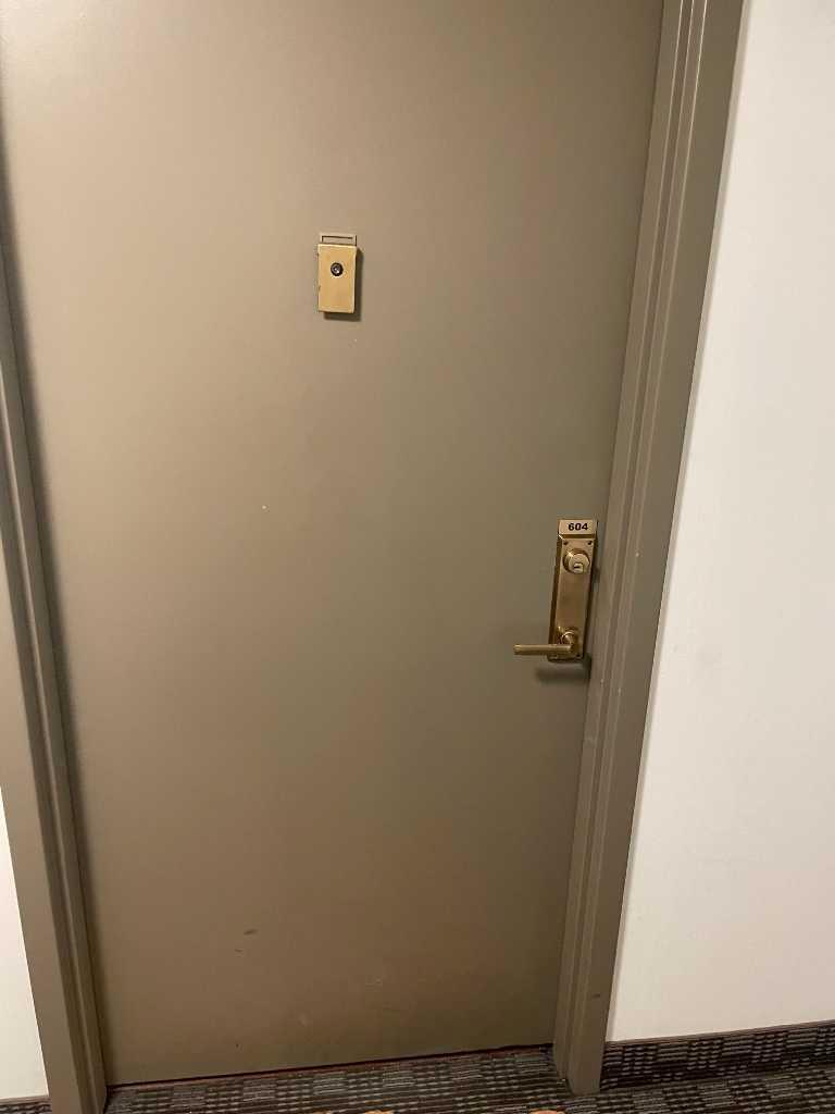 1001 14 Avenue SW 604