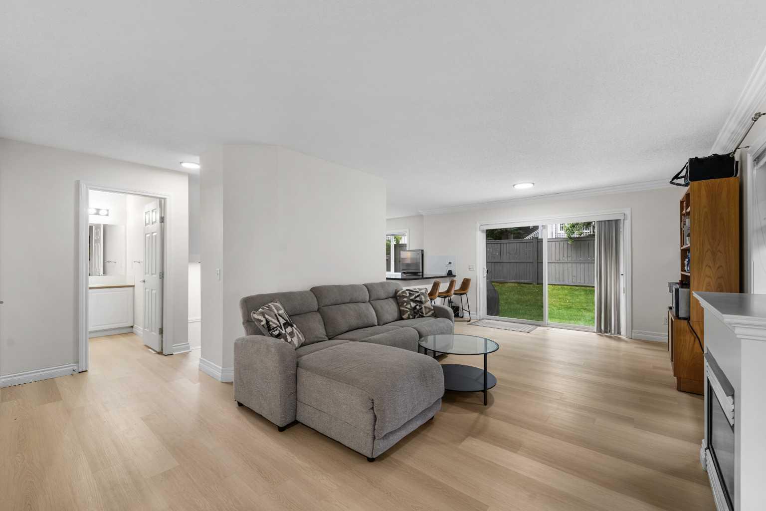 27 Cedarwood Lane SW