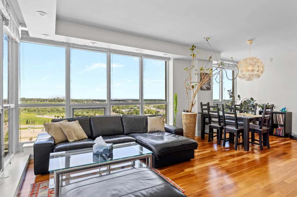 Photo of 10 Shawnee Hill SW #701, Calgary, AB T2Y 0K5 (MLS # A2322383)