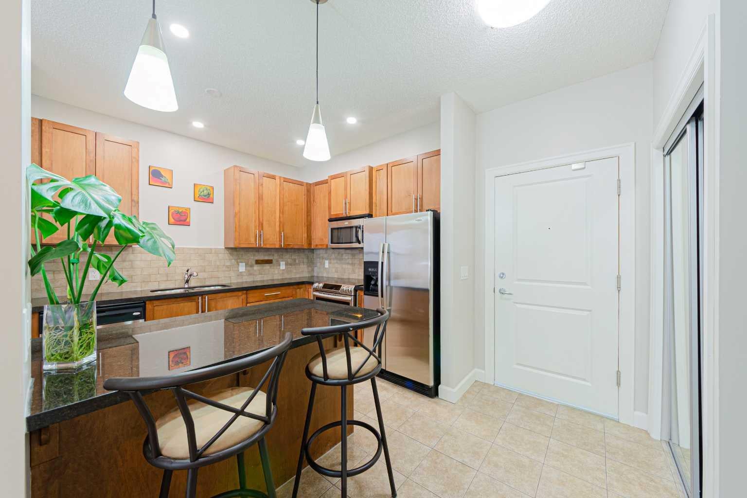 88 Arbour Lake Road NW 322