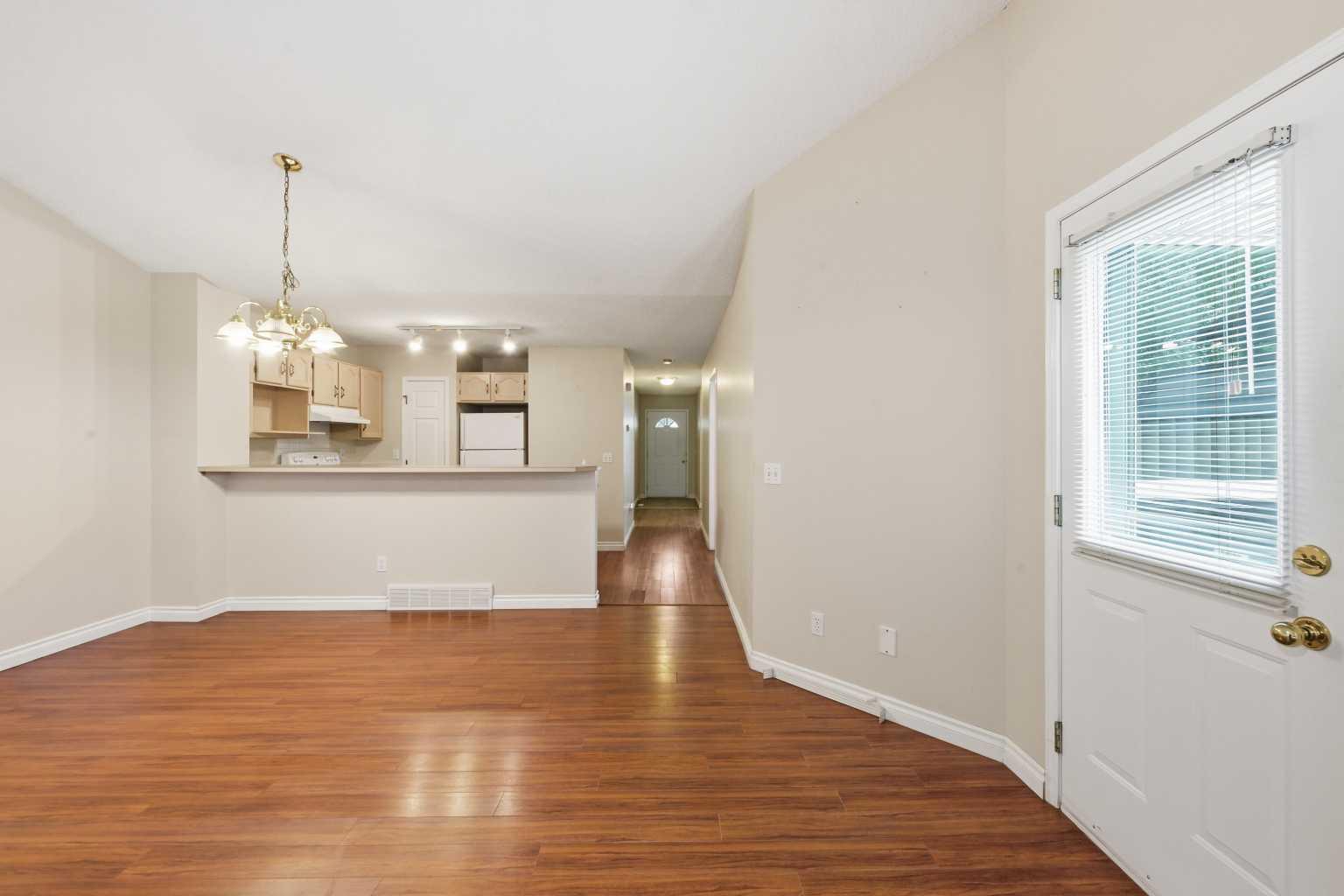 25 Tararidge Circle NE