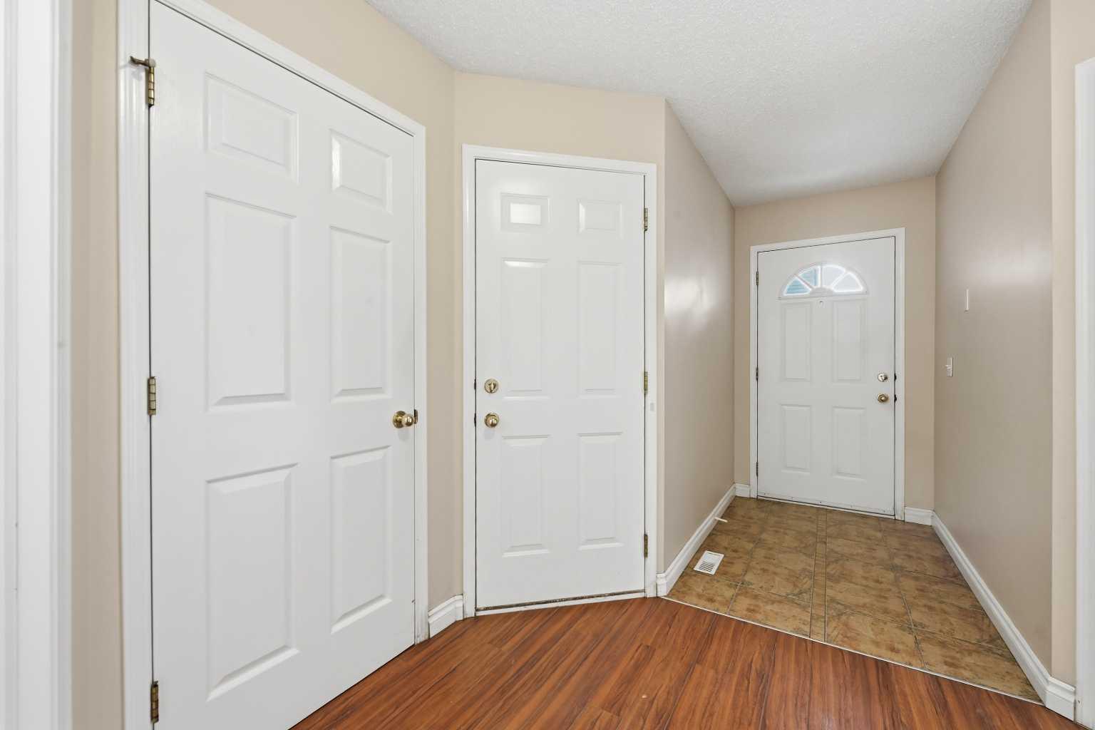 25 Tararidge Circle NE