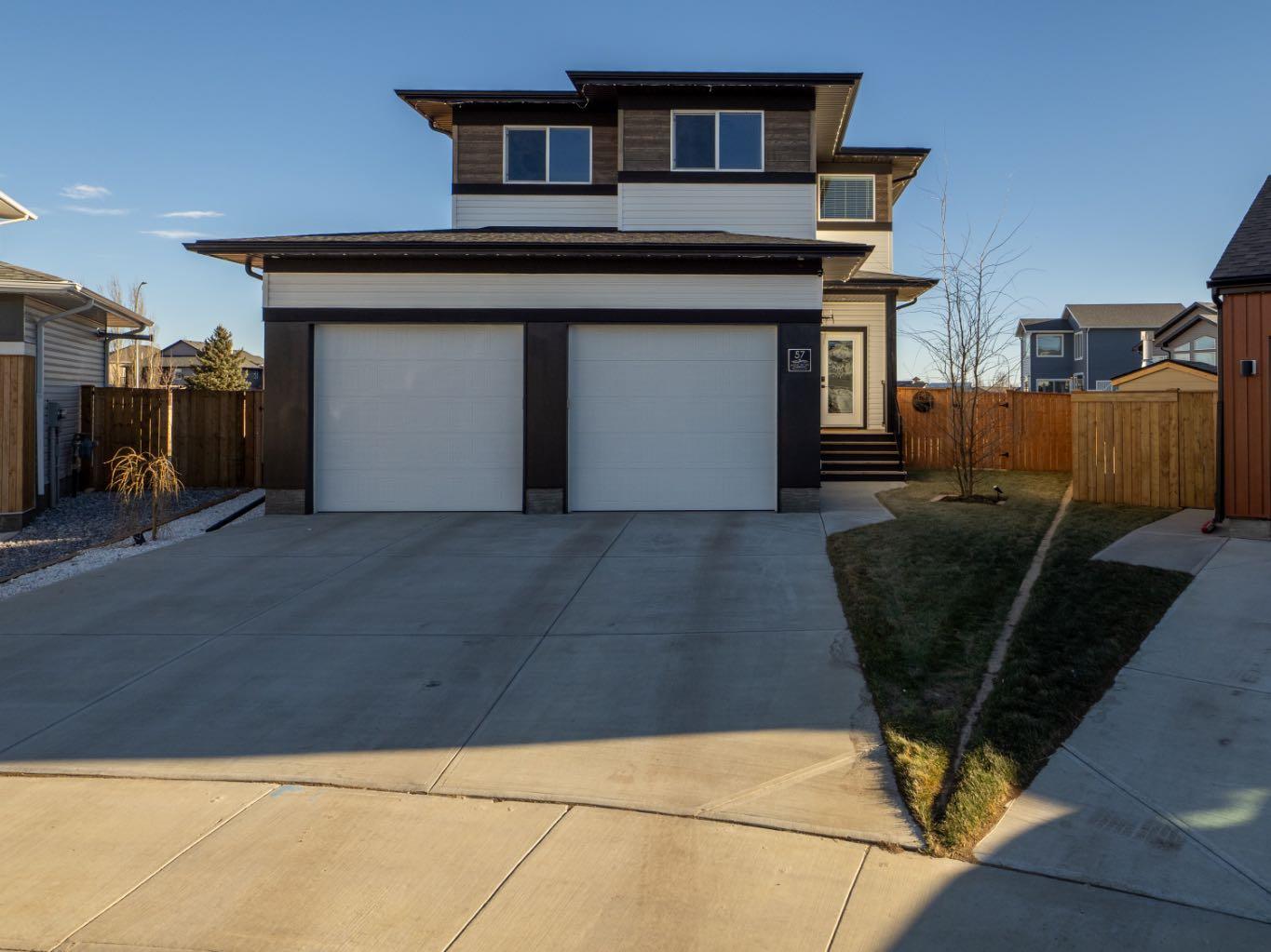 57 Goldenrod Place W