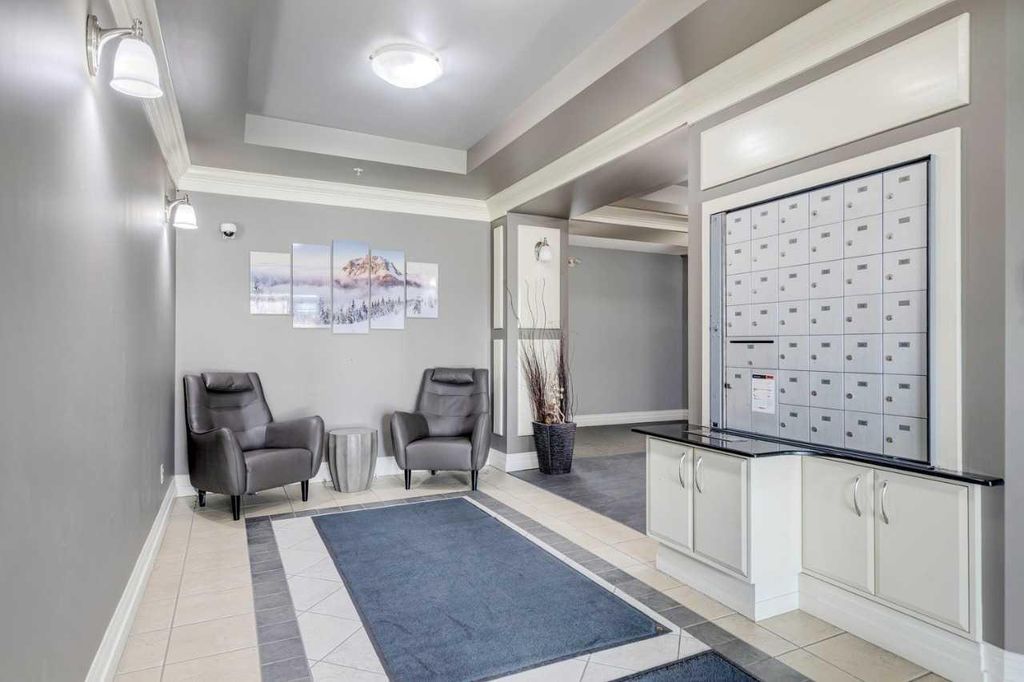 Photo of 25 Prestwick Drive SE #211, Calgary, AB T2Z 4Z1 (MLS # A2303609)