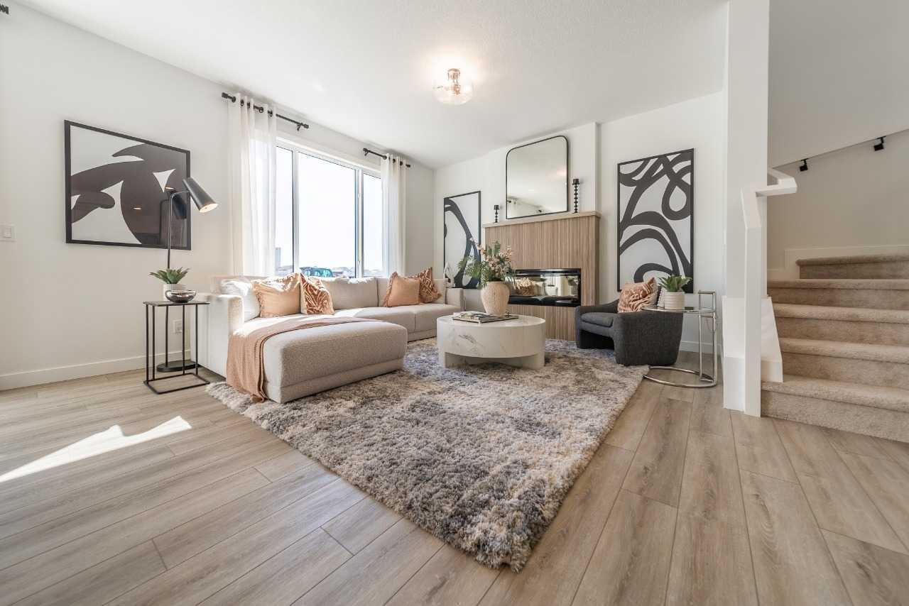 136 Versant Point SW