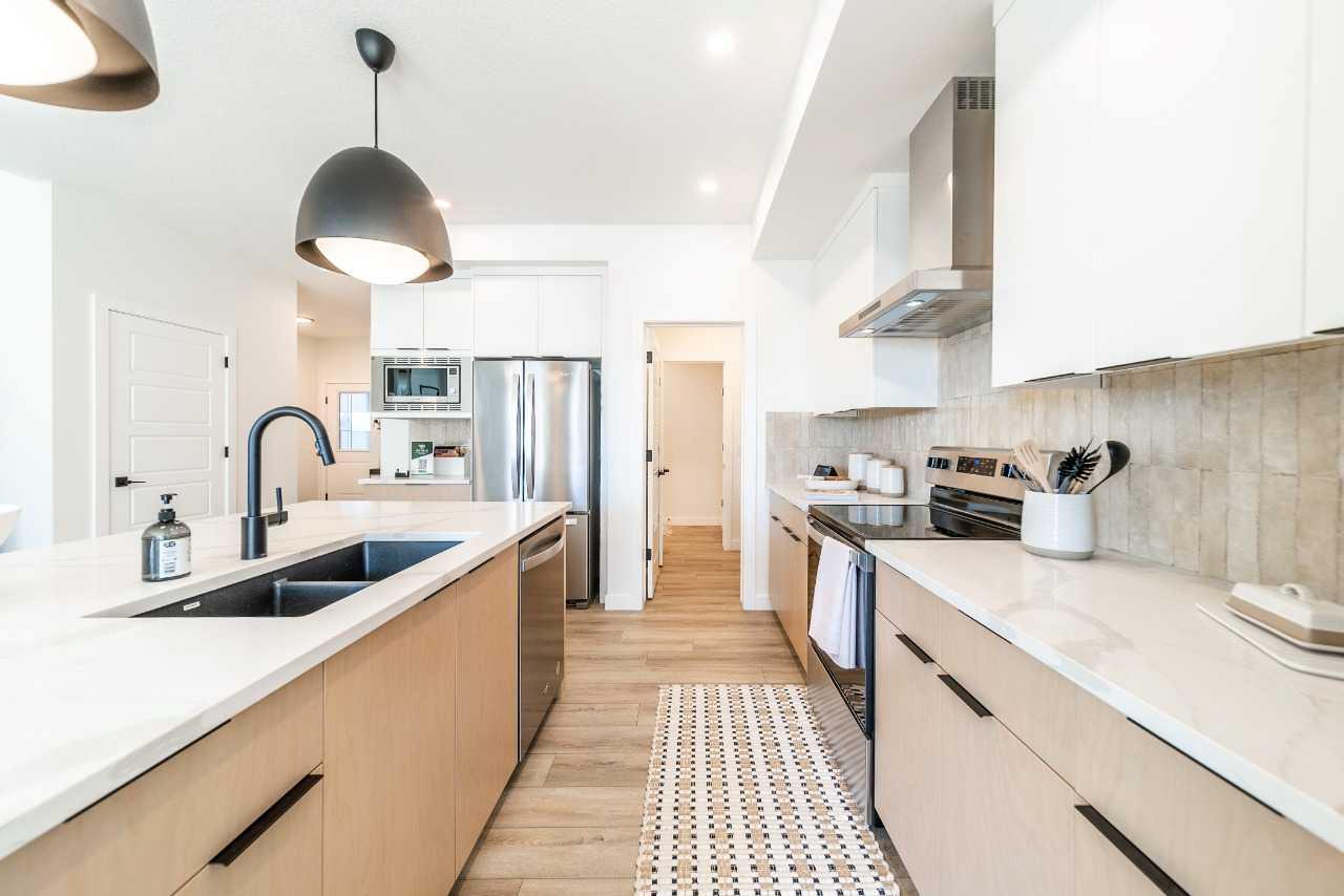 136 Versant Point SW