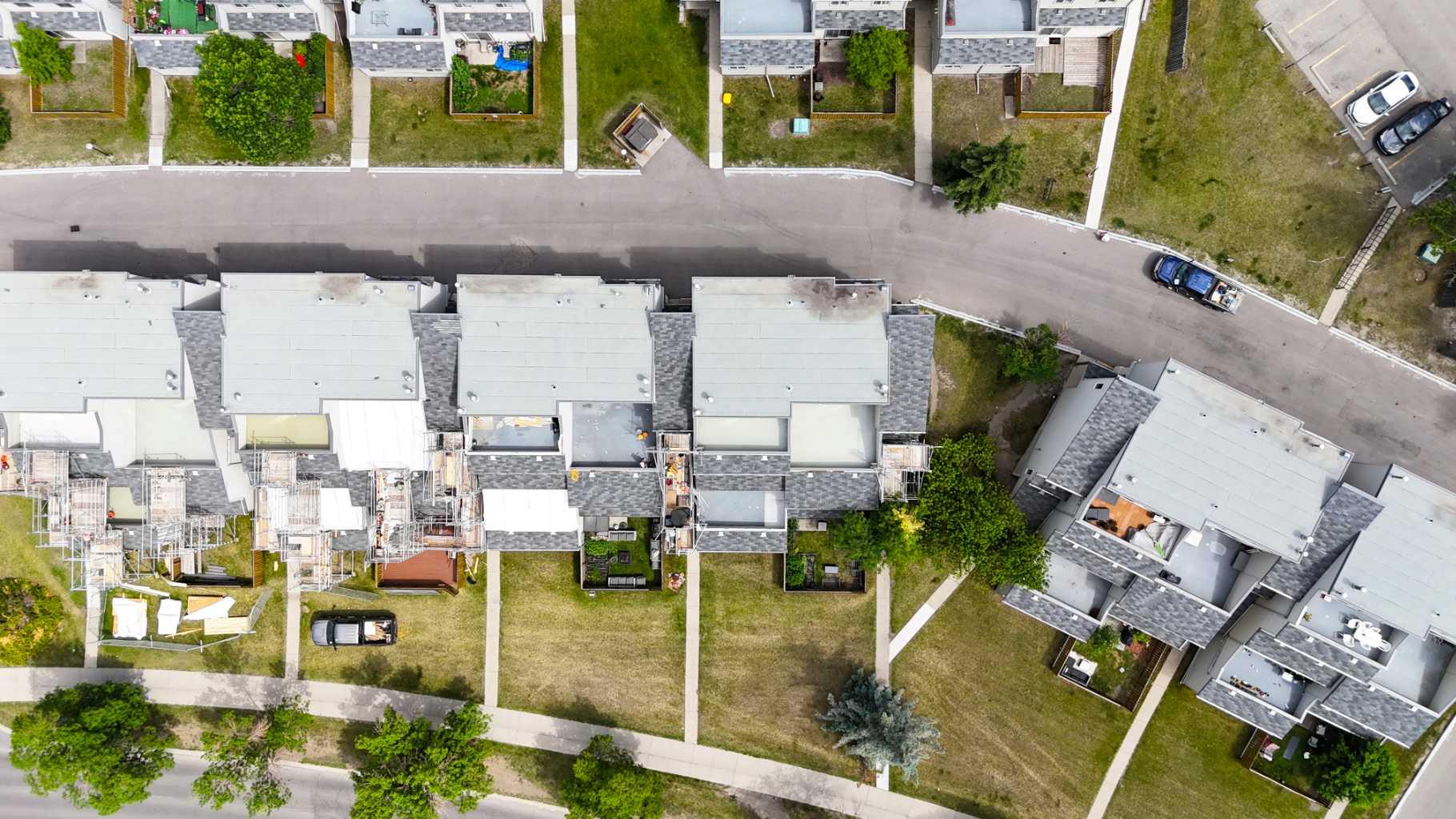 1540 29 Street NW 1016