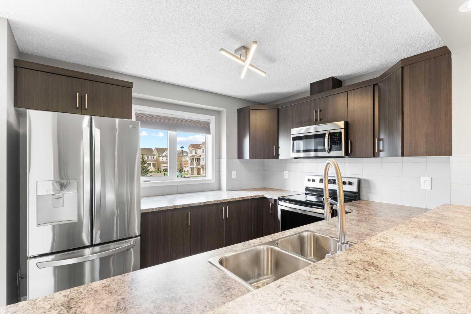 132 Windford Grove SW