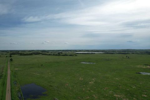 Photo of On Range Road 154, Rural Stettler No. 6, County of, AB T0J 1G0 (MLS # A2323889)