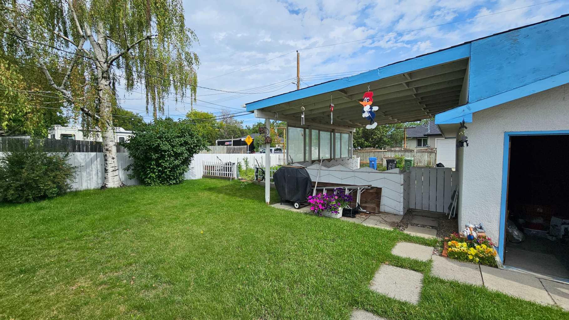 56 Winslow Crescent SW