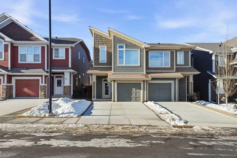 71 Sage Bluff Heights NW Calgary AB T3R 1T3
