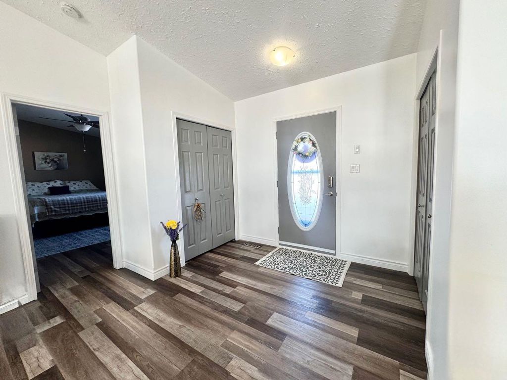 Photo of 25 Keystone Place, Whitecourt, AB T7S 0B2 (MLS # A2294222)