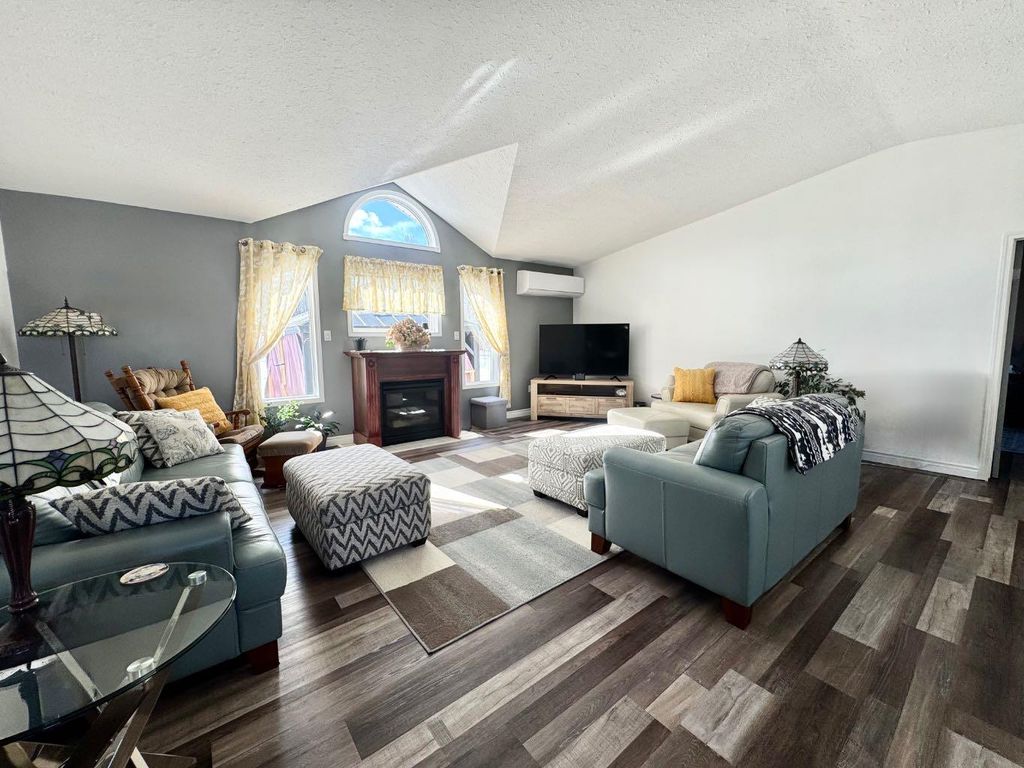 Photo of 25 Keystone Place, Whitecourt, AB T7S 0B2 (MLS # A2294222)