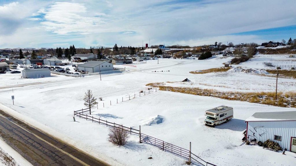 Photo of 133 &amp; 137 Railway Avenue N, Big Valley, AB T0J 0G0 (MLS # A2291167)