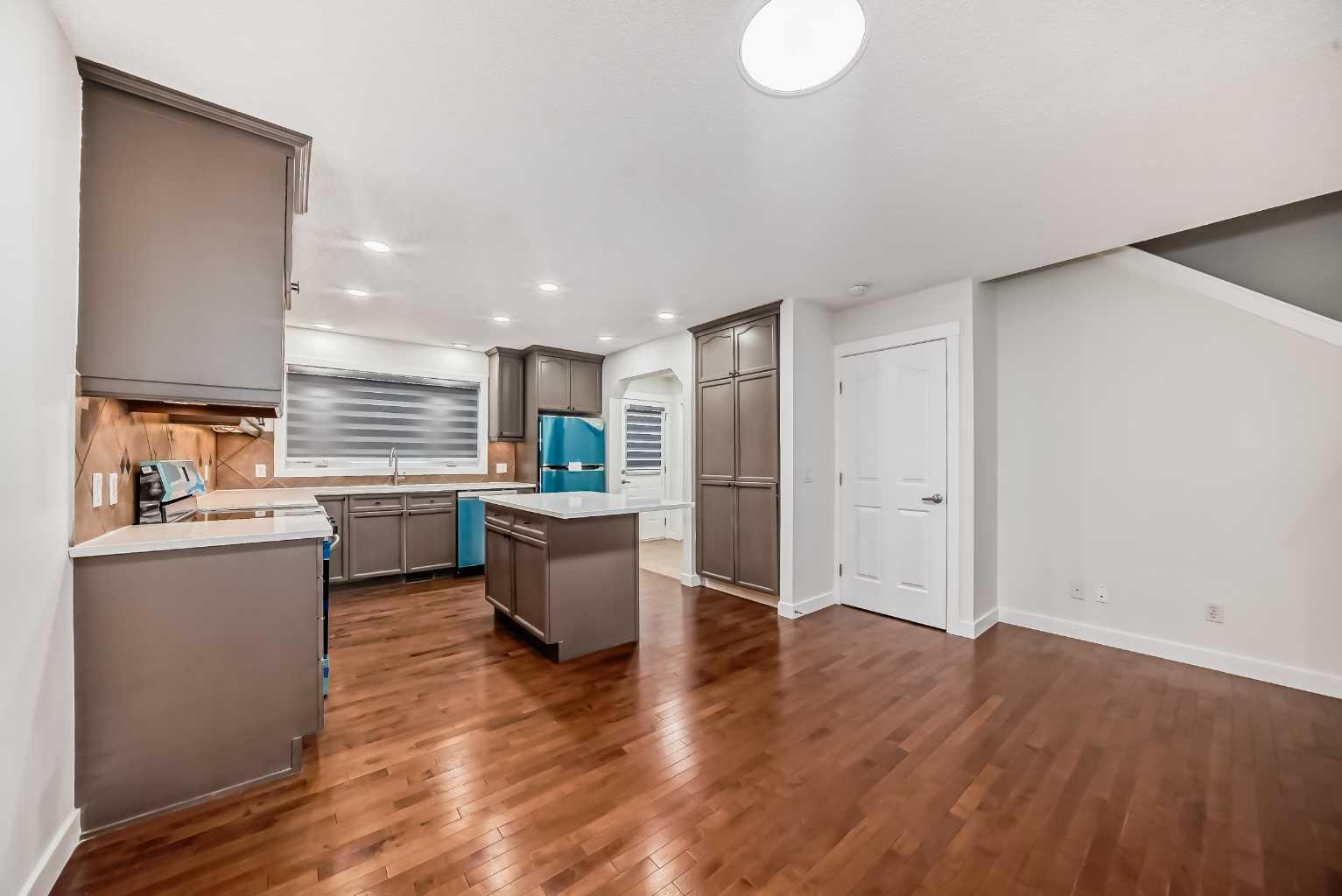 79 Saddlebrook Way NE