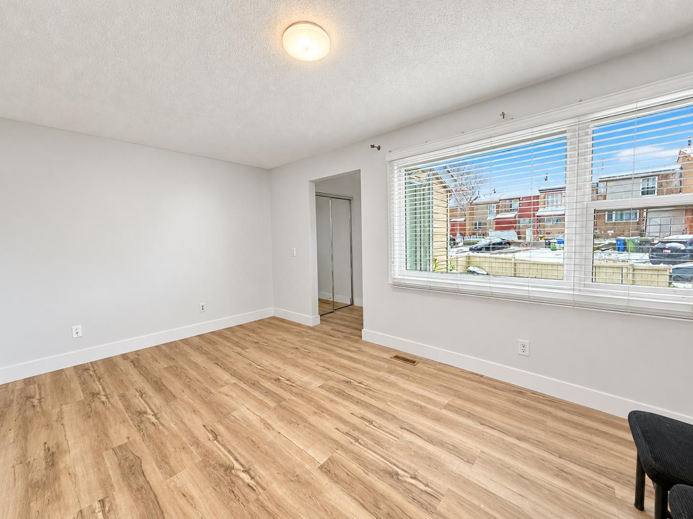 251 Pensville Close SE
