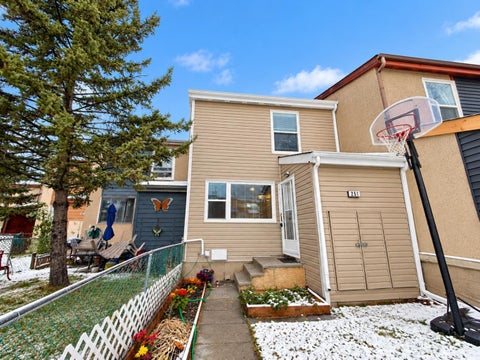 Photo of 251 Pensville Close SE, Calgary, AB T2A 5P2 (MLS # A2353480)