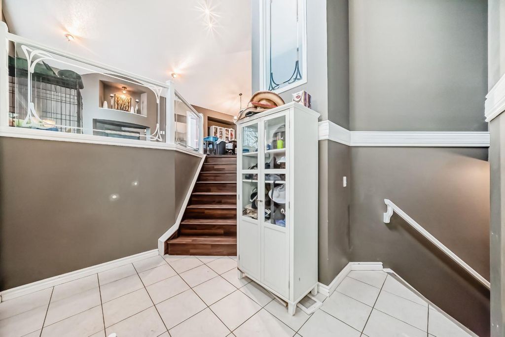 Photo of 8373 Edgevalley Drive NW, Calgary, AB T3A 4X6 (MLS # A2281096)