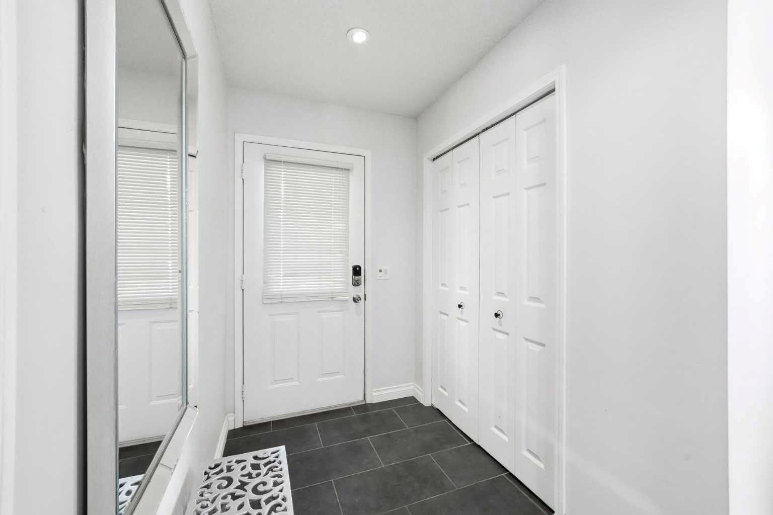 57 Kingsland Villas SW