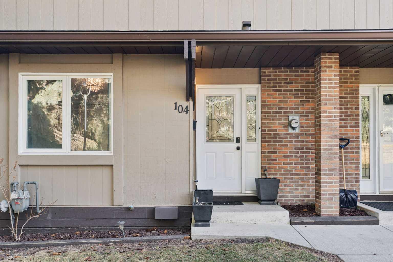 1055 72 Avenue NW 104