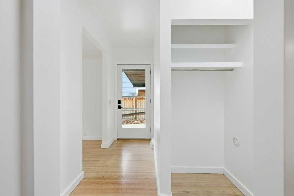 3124 Leduc Crescent SW