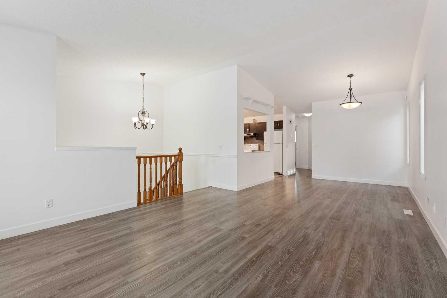 15 Shawinigan Rise SW