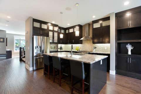 Photo of 434 22 Avenue NW, Calgary, AB T2M 1N3 (MLS # A2327307)