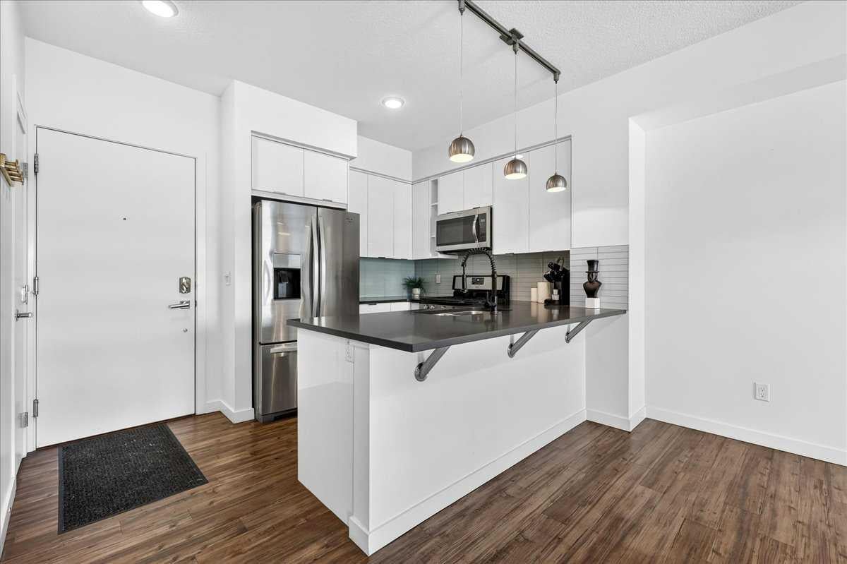 120 18 Avenue SW 411