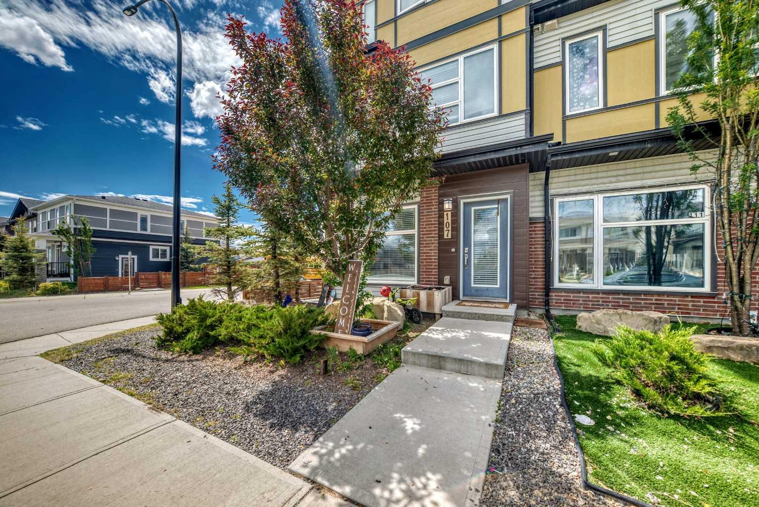 107 Lucas Boulevard NW