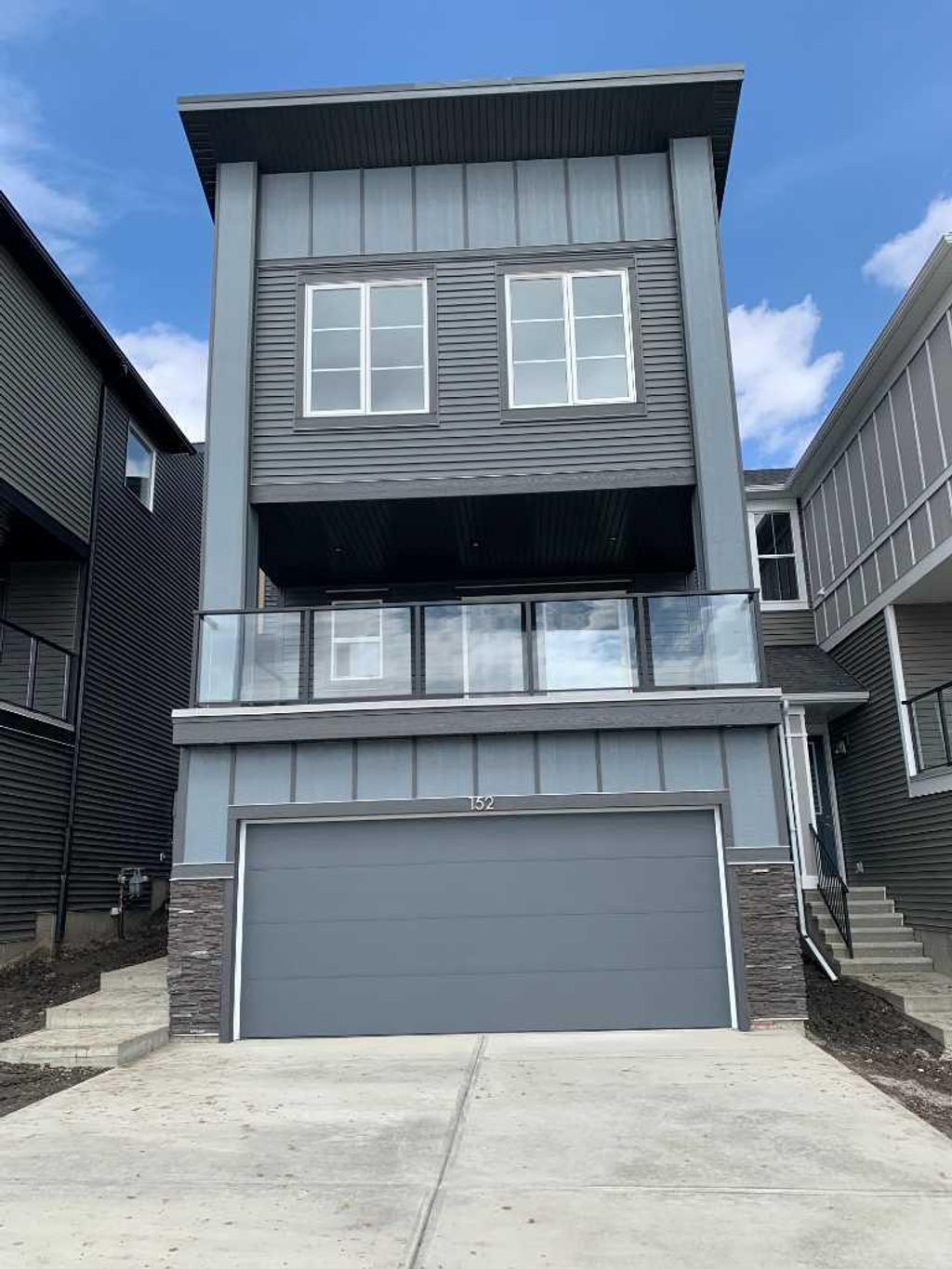 Photo of 152 Crimson Ridge Place, Calgary, AB T3L 0K4 (MLS # A2299822)