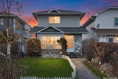 262 Martindale Boulevard NE Calgary AB T3J 3C8