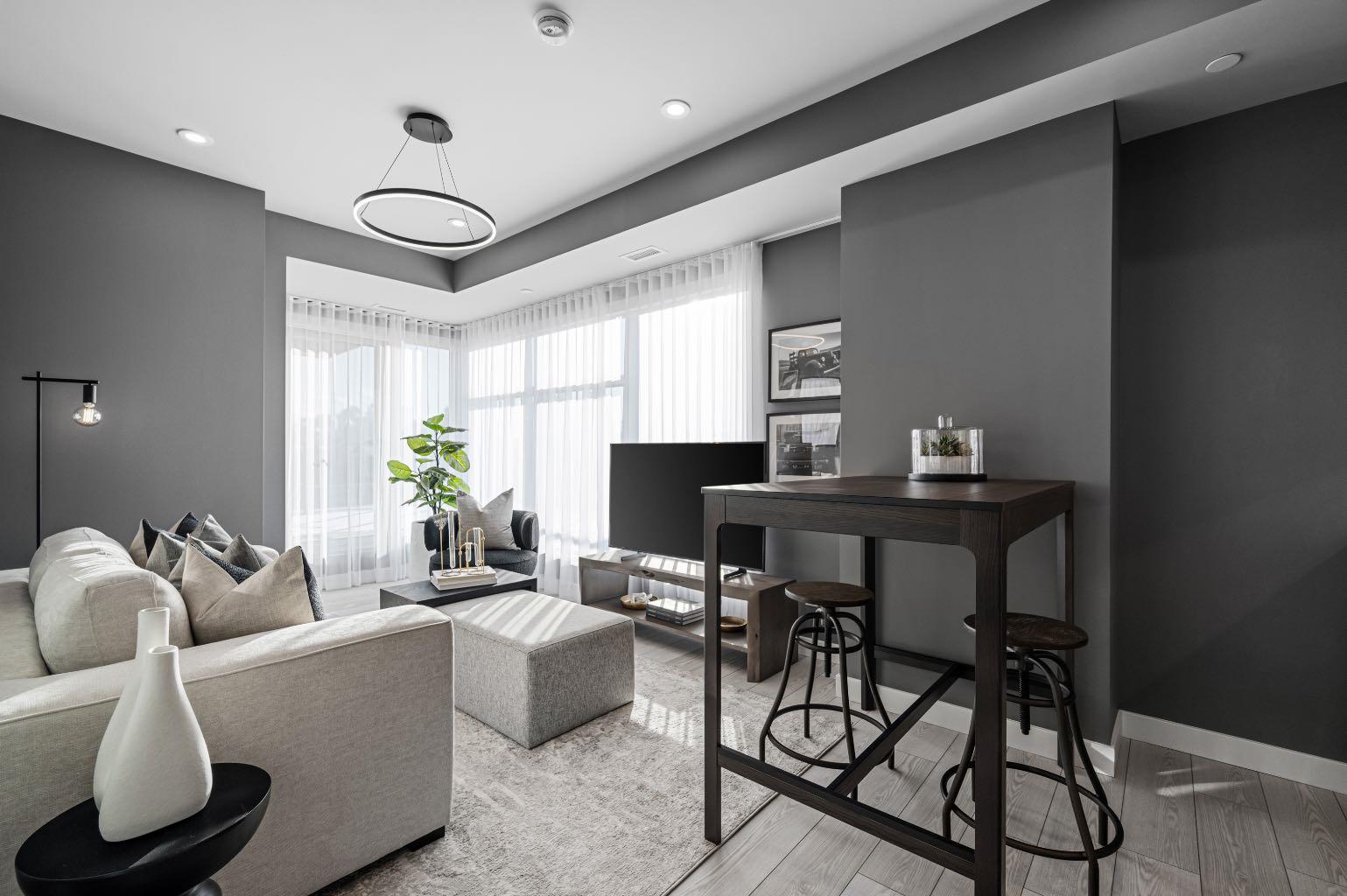 310 15 Avenue SW 209