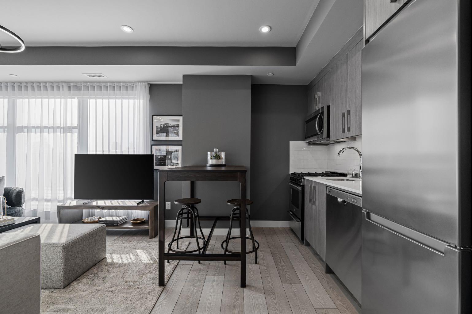 310 15 Avenue SW 209