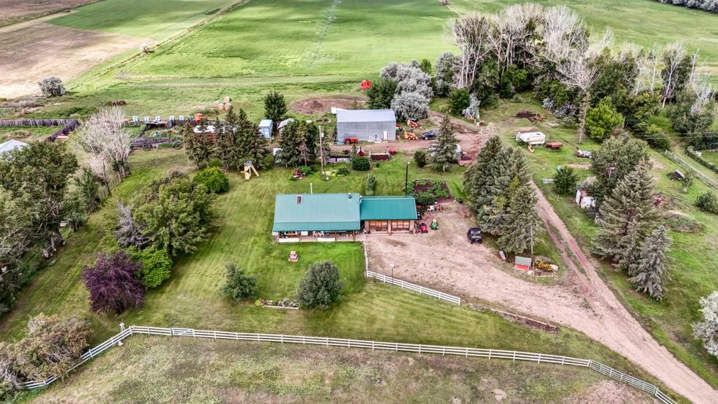 Photo of 12228 Range Road 64, Rural Cypress County, AB T1A 7G5 (MLS # A2294021)