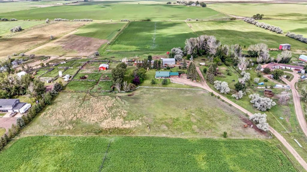 Photo of 12228 Range Road 64, Rural Cypress County, AB T1A 7G5 (MLS # A2294021)
